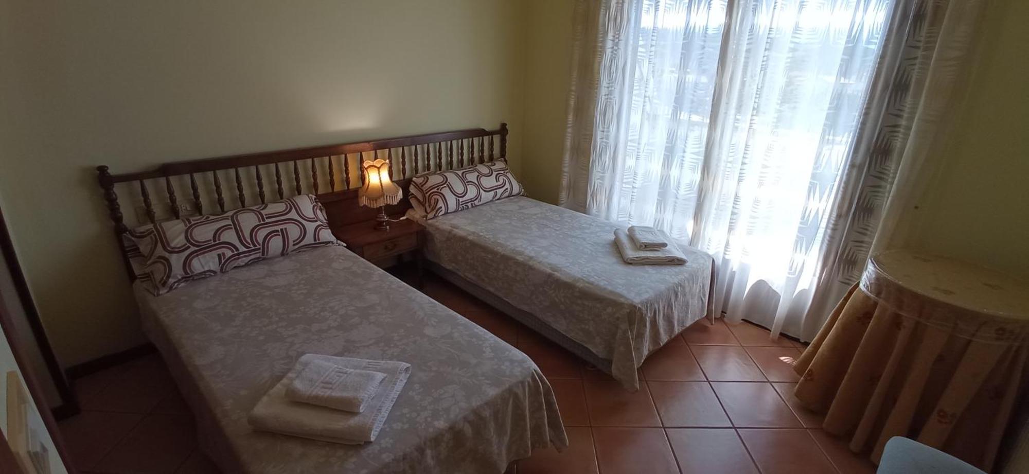 Casa Independiente Para Grandes Grupos Y Familias Valeixe Exterior foto